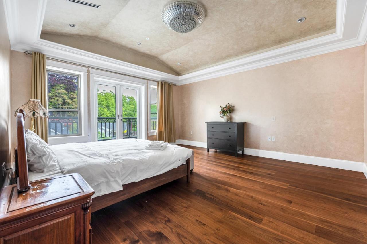 Hospedagem domiciliar Cozy 1-bedroom Share House In The Heart Of Vancouver